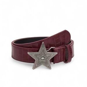 Star Buckle Croc Embossed Belt in Burgundy